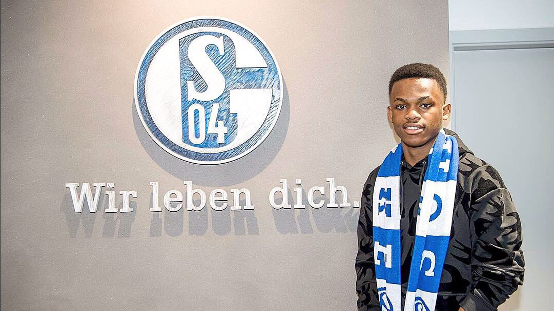 上令人矚目 上令人矚目