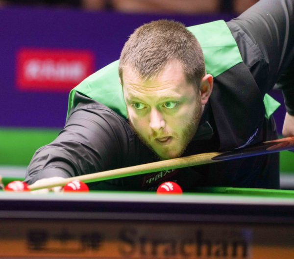 相较之下 相较之下