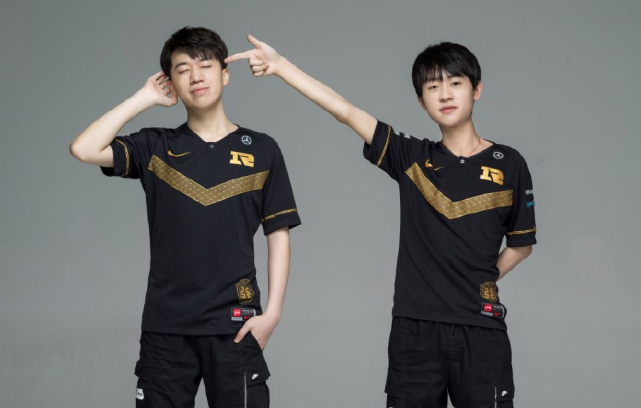 有8位中国 有8位中国