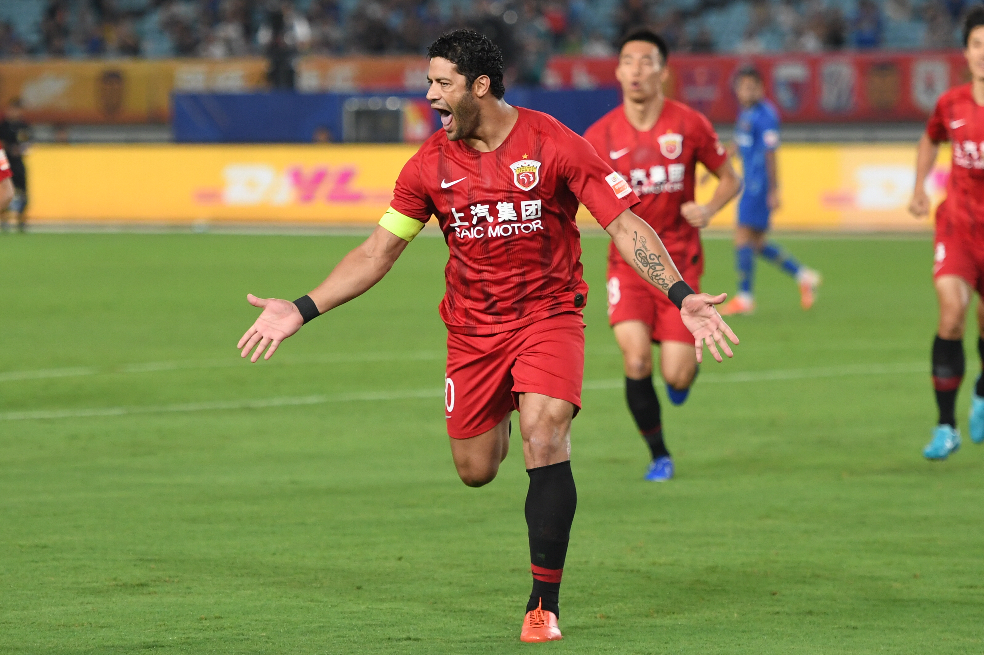 于季后赛稳 于季后赛稳